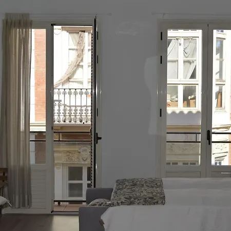 Modern Studio Flat Close To Plaza Merced Malaga Exterior photo